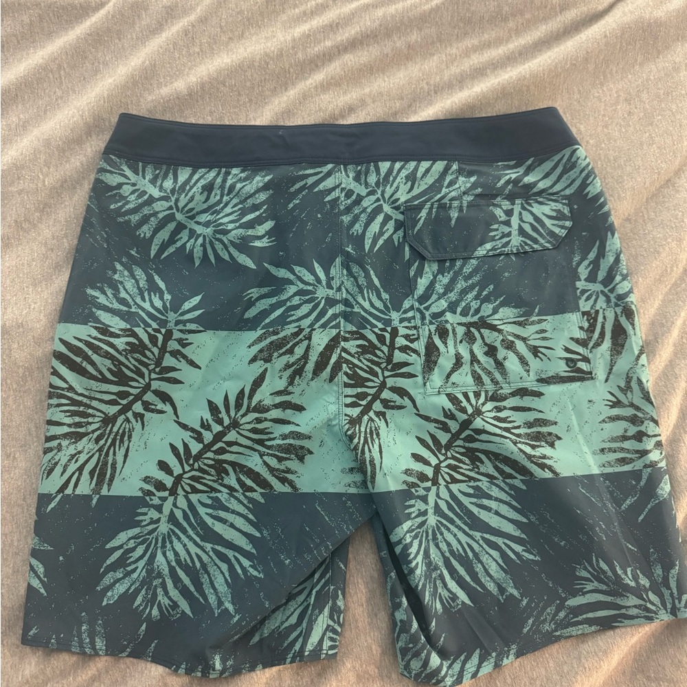 Patagonia M’s hydropeak board shorts
